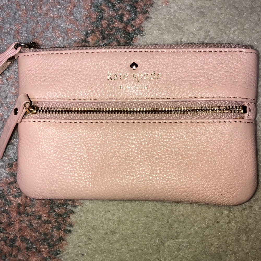 Kate Spade wristlet in light pink
